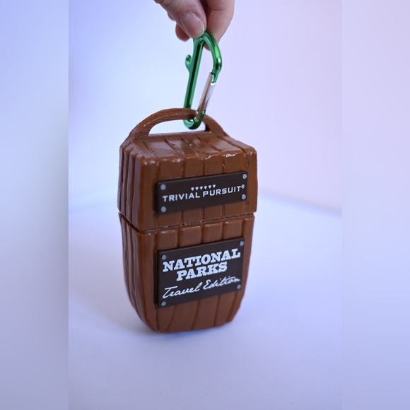 Trivial Pursuit: National Parks - Travel Edition 100th Anniversary USAopoly NWT - Picture 2 of 9